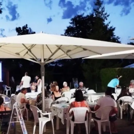 Cosy Pour 5 Pers. Avec Terrasse, Vue Etang - Api-1-52-288 Parque de Campismo